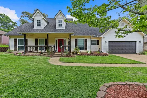 1606 Larissa St, Longview, TX 75604