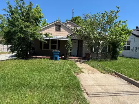 401 E Hendersom, Overton, TX 75684