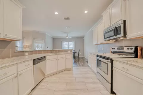 Kitchen - 114 Brookway Ln, Longview, TX 75605 photo 5 of 6