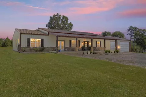 300 Cr 3535, Queen City, TX 75572