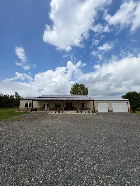 300 Cr 3535, Queen City, TX 75572