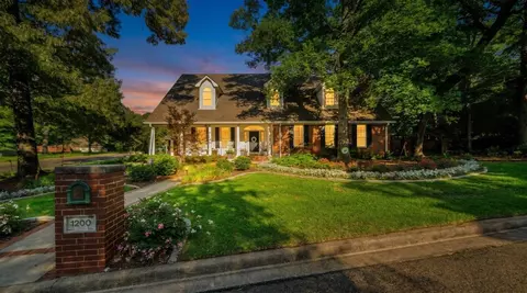 1200 Lesley Ln, Longview, TX 75604