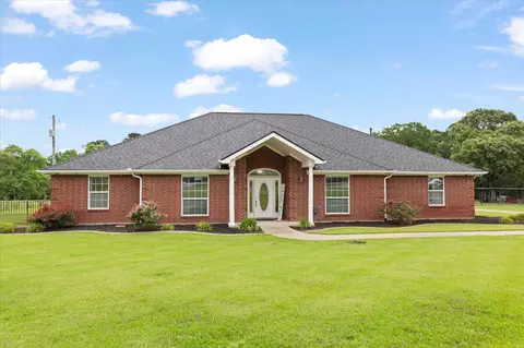 5290 Tevey Rd, Longview, TX 75605