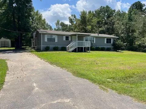 721 Lake Rd, Waskom, TX 75692