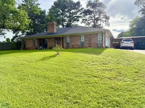 1503 Greenbriar, Longview, TX 75604
