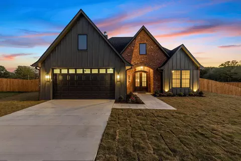 258 Andres Ln, Kilgore, TX 75662