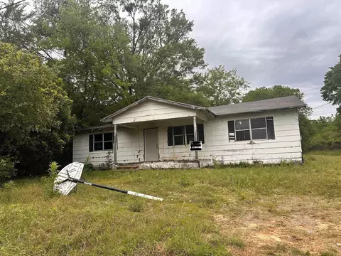 105 Caddo, Naples, TX 75568