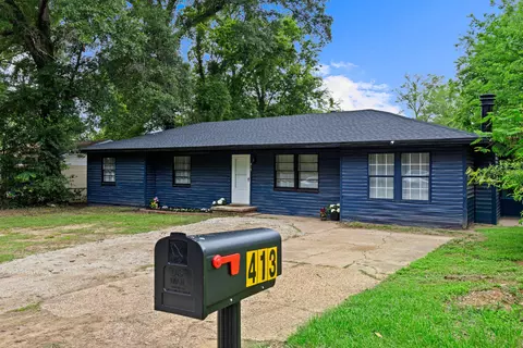 413 W Hughes St, Longview, TX 75602