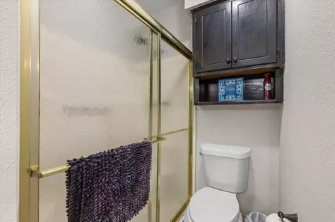 Bath - 302 Cindi Ct, Longview, TX 75605 photo 2 of 4