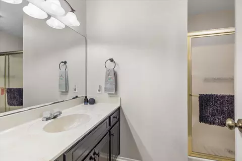 Bath - 302 Cindi Ct, Longview, TX 75605 photo 1 of 4