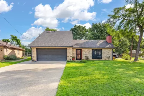 302 Cindi Ct, Longview, TX 75605