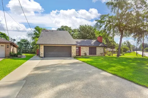 Exterior - 302 Cindi Ct, Longview, TX 75605 photo 4 of 11