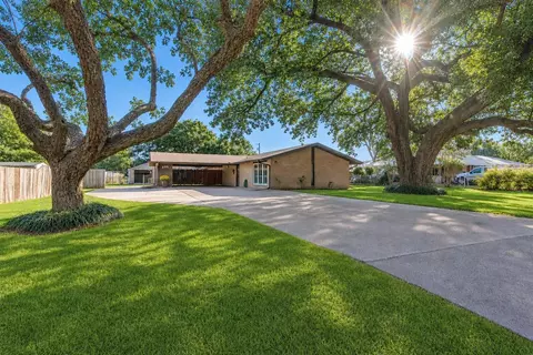 505 Laurel Ln, Hallsville, TX 75650