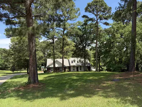 650 Widgeon Ln, Gilmer, TX 75645