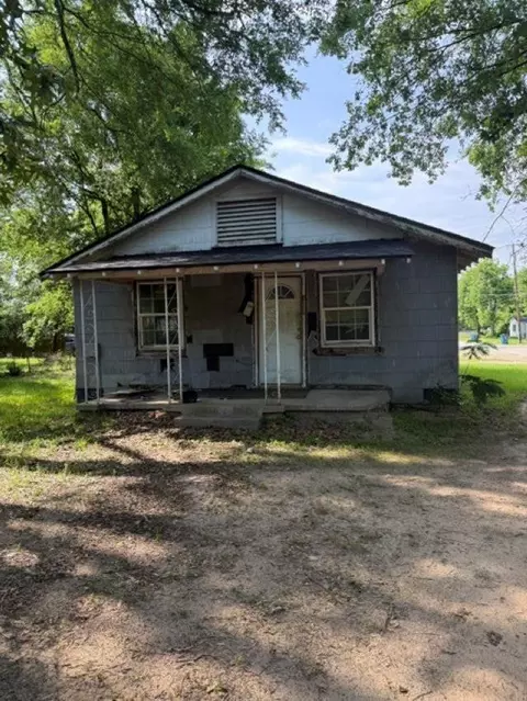 300 Maple, Henderson, TX 75654