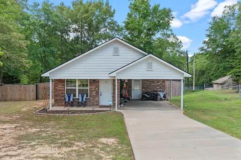 101 Red Pheasant Dr, Gilmer, TX 75645