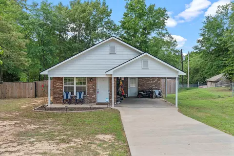 101 Red Pheasant Dr, Gilmer, TX 75645