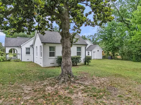 Exterior - 715 Noel Dr, Longview, TX 75602 photo 6 of 9