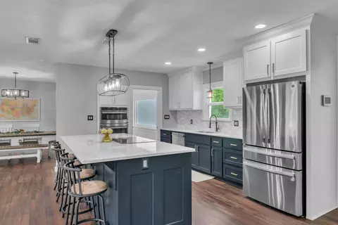 Kitchen - 715 Noel Dr, Longview, TX 75602 photo 2 of 3