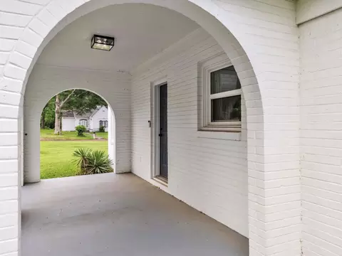 Exterior - 715 Noel Dr, Longview, TX 75602 photo 8 of 9