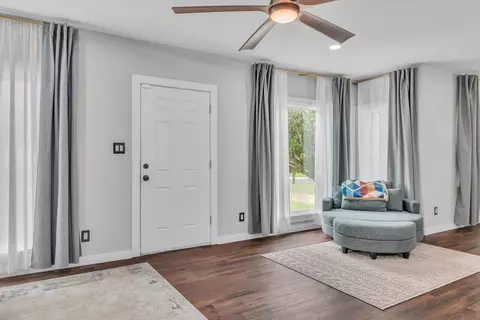 Entry Way - 715 Noel Dr, Longview, TX 75602 photo 1 of 3