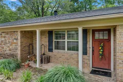 1513 Peterson Ln, Henderson, TX 75654