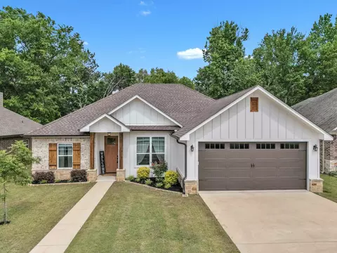 106 Ball Park Dr, Hallsville, TX 75650