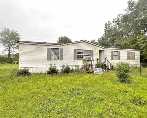 515 Crooked Trl, Waskom, TX 75692