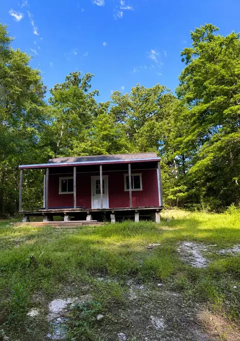 195 Lemans St, Ore City, TX 75683