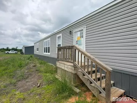 390 Barkman Bend Rd, Hooks, TX 75561