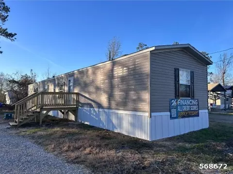 302 White Bass Ln, Livingston, TX 77351