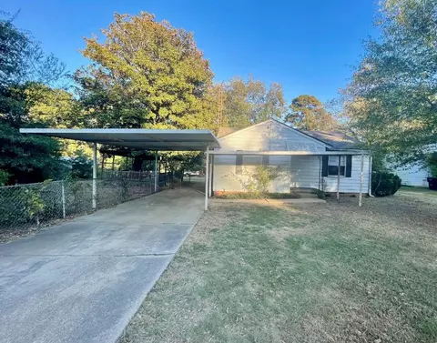 1222 N 10th St, Longview, TX 75601