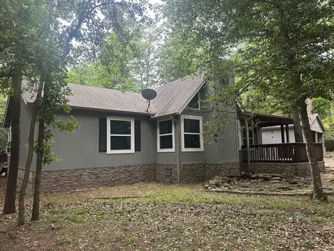2055 Valleywood Trl, Holly Lake Ranch, TX 75765