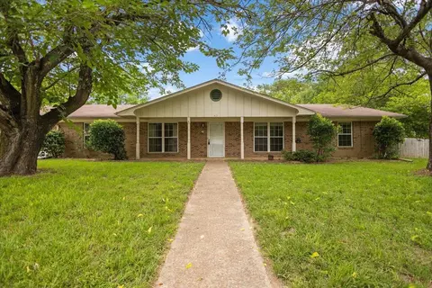 412 Angelina St, Jacksonville, TX 75766