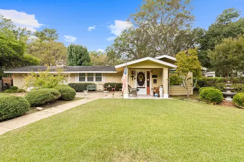 309 S Friou St, Jefferson, TX 75657