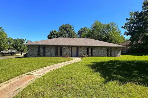 525 Hampshire St, Longview, TX 75605