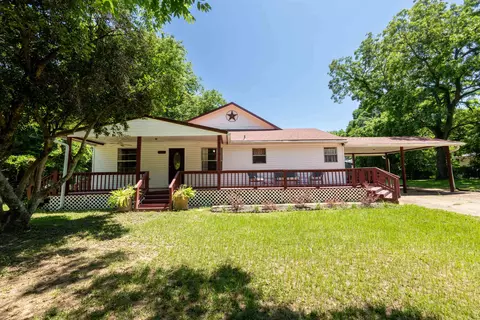 110 E Cedar, Hallsville, TX 75650