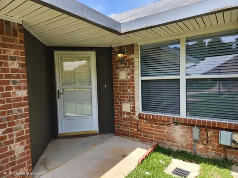 1803 Riverstone Ln, Longview, TX 75605 photo 2