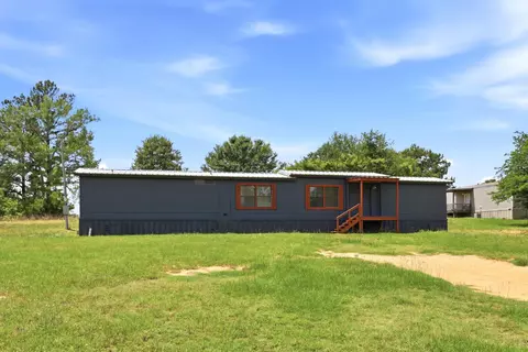 10722 Locust Dr, Big Sandy, TX 75755