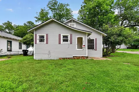 321 S 8th Ave, Teague, TX 75860