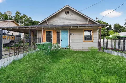 1107 SE 24th St, Mineral Wells, TX 76067