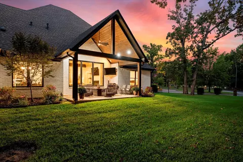 Exterior - 4301 Windrush Blvd, Longview, TX 75604 photo 5 of 6