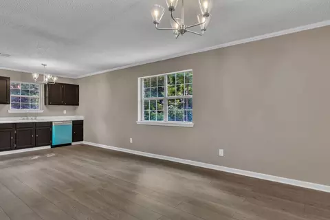 Living - 2802 Granite Dr, Longview, TX 75604 photo 6 of 7