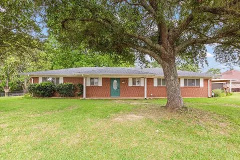 207 N Stewart, White Oak, TX 75693