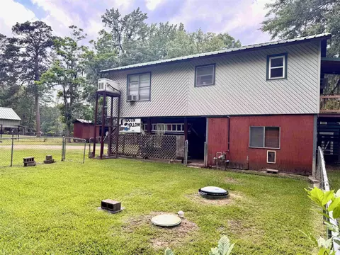 1553 Pine Island Rd, Karnack, TX 75661