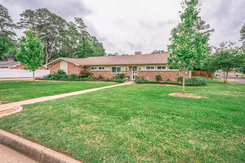 1200 Azalea Dr, Longview, TX 75605