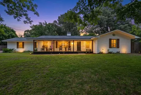 1305 Lion St, Henderson, TX 75654