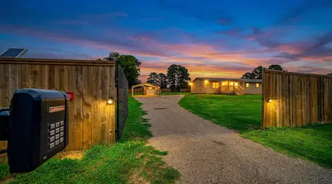 1538 Cr 185 D, Kilgore, TX 75662