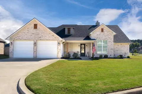 201 Saddle Brook Cir, Hallsville, TX 75650