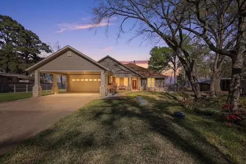 4789 Sunrise Dr, Chandler, TX 75758